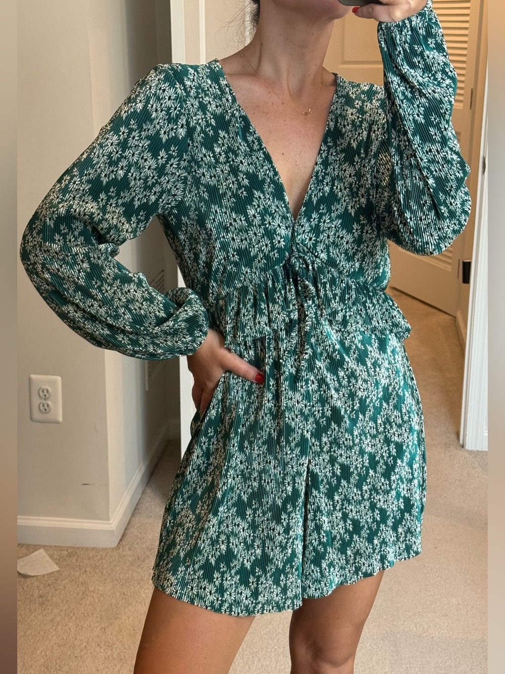 Nordstrom - Topshop Green Floral V-Neck Long Sleeve Mini Romper